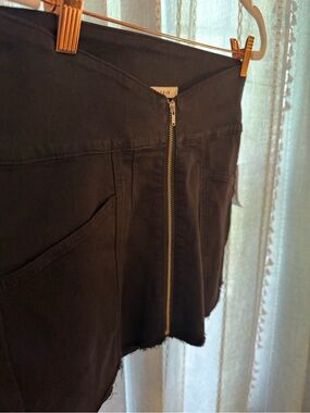 PacSun Black Skirt with Front Zip